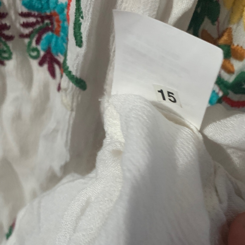 Tru Luxe Jeans Cream Tunic with Colorful Embroidery - Picture 4 of 14